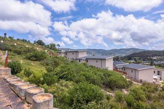 831 m² Land