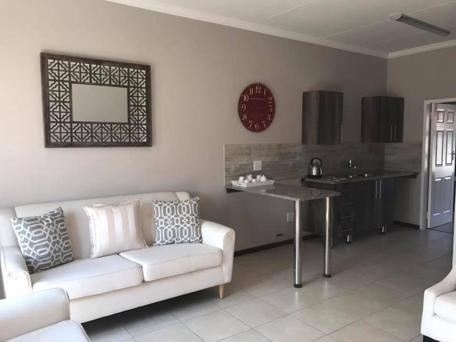 1 Bedroom Simplex