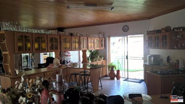 House in Wilkoppies, Klerksdorp - More