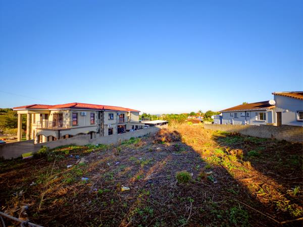 922 m² Land