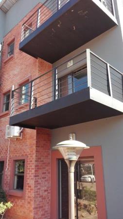 75  m² Commercial space