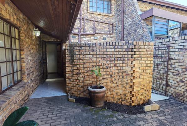 4 Bedroom Townhouse