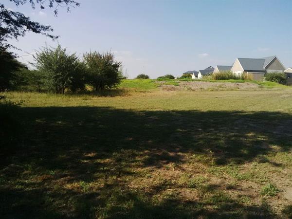 762 m² Land
