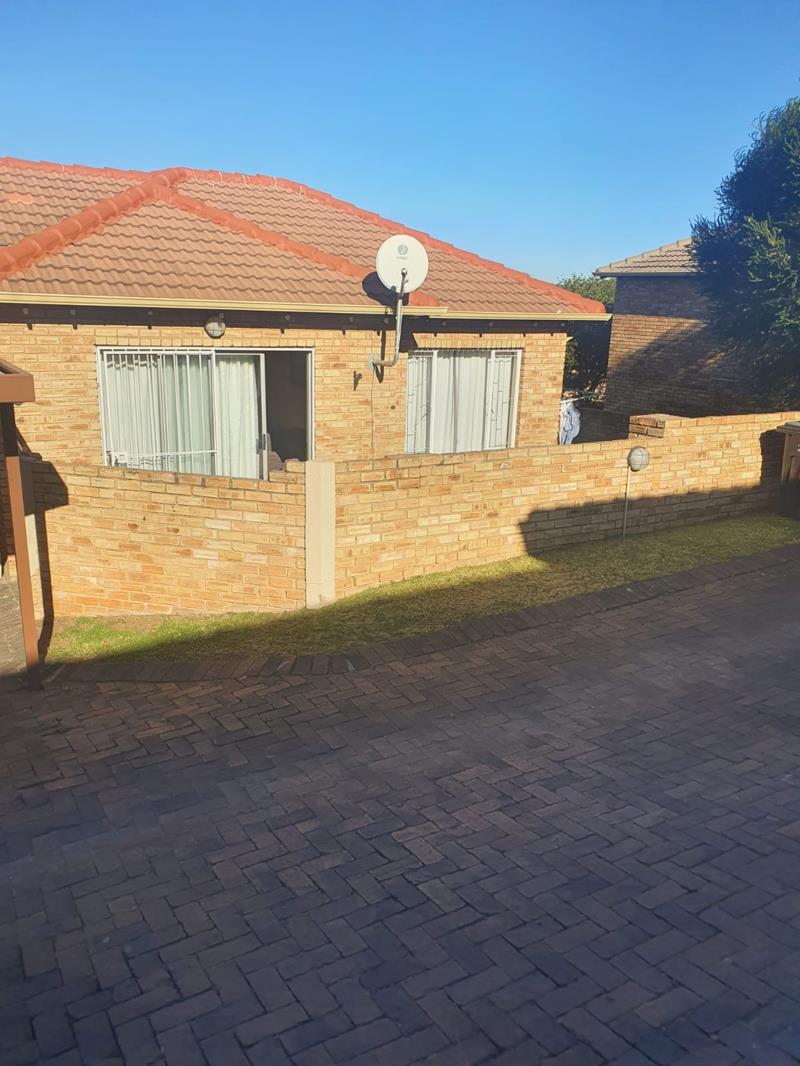 2 Bedroom Simplex in Wilgeheuwel