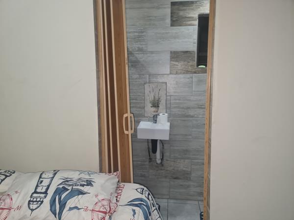 1 Bedroom Garden Cottage