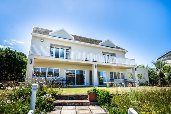6 Bedroom House