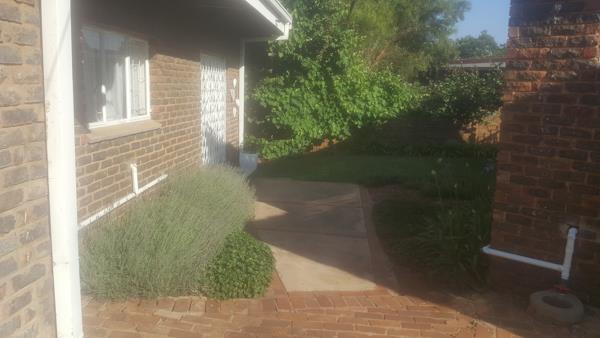 1 Bedroom Garden Cottage