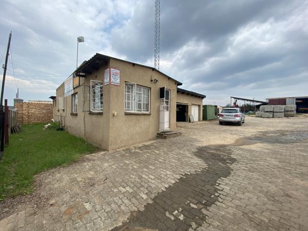 365  m² Commercial space