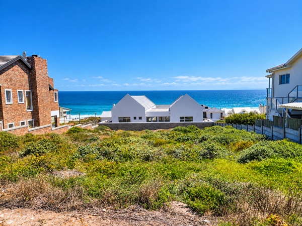 640 m² Land