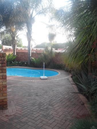 1 Bedroom Garden Cottage