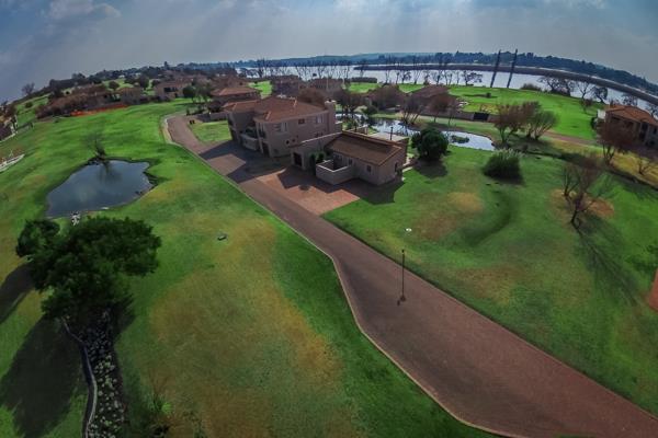 525 m² Land