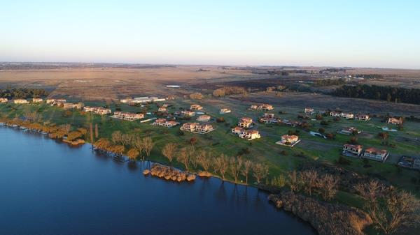 525 m² Land