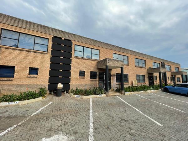 300  m² Industrial space