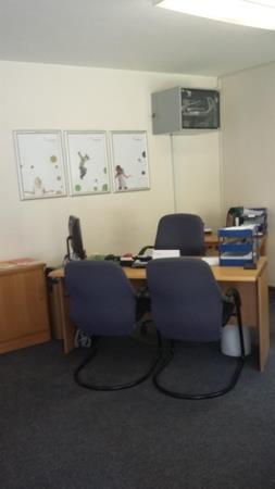 132  m² Commercial space