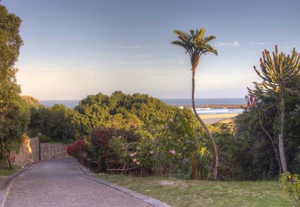 620 m² Land