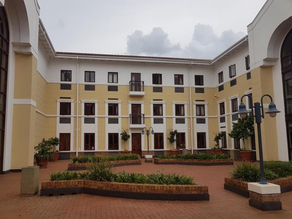 145 m² Commercial space