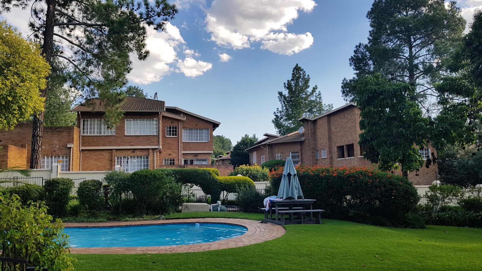 1 Bedroom Flat in Bryanston East