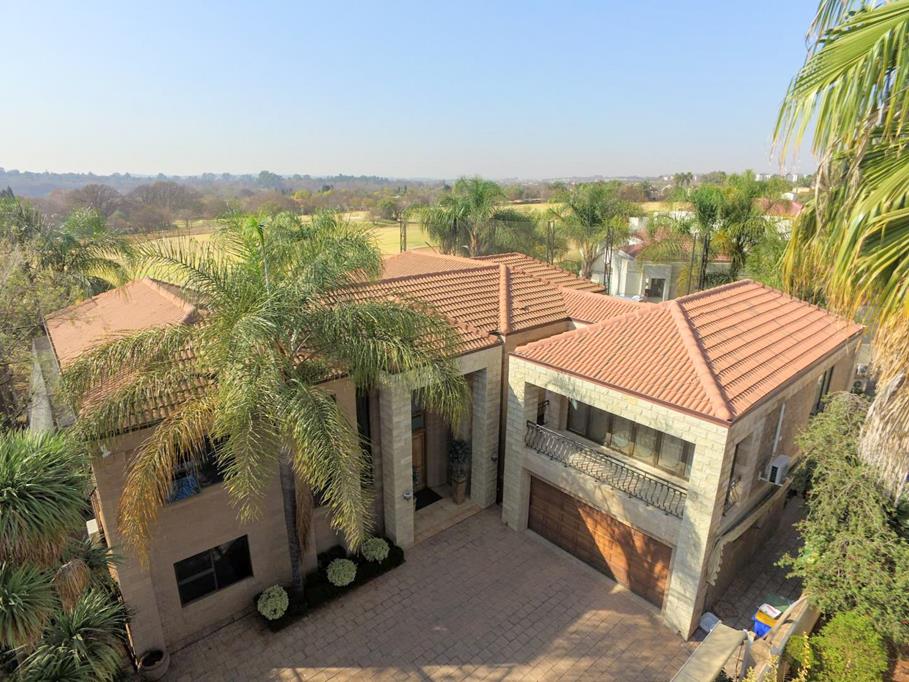 5 Bedroom House