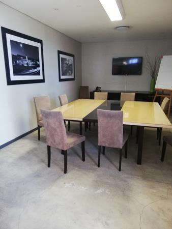 483 m² Office Space