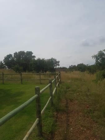 1 162 m² Land