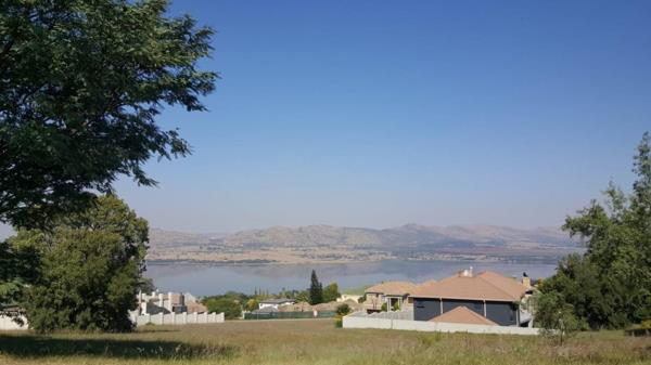 1 167 m² Land