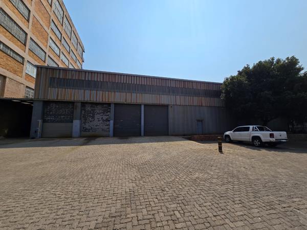 2 722  m² Industrial space