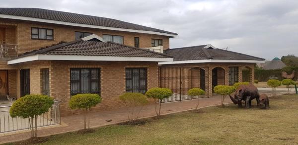 8 Bedroom House