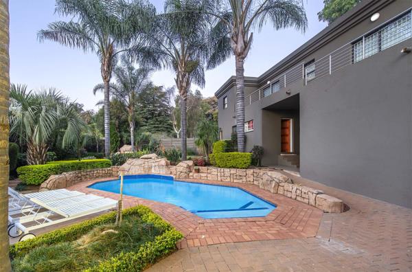 6 Bedroom House