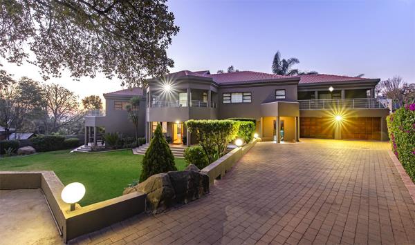 6 Bedroom House