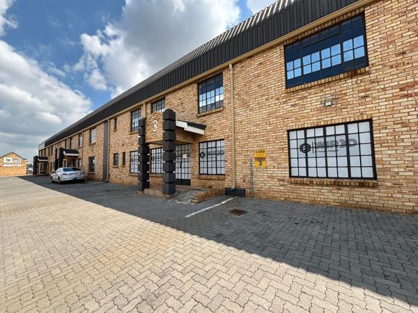 734 m² Industrial space