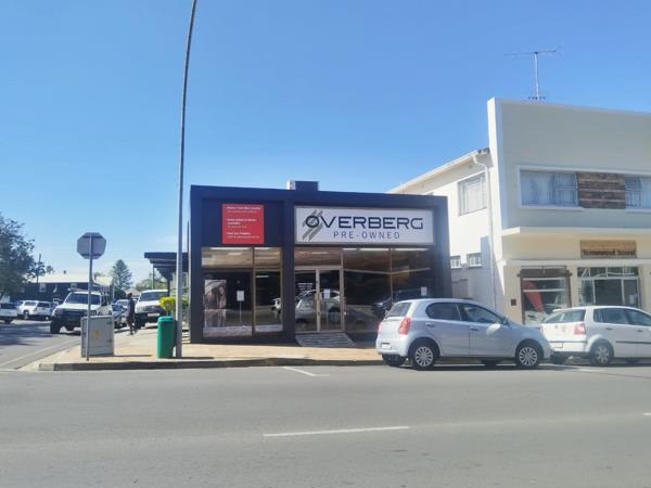 749 m² Commercial space