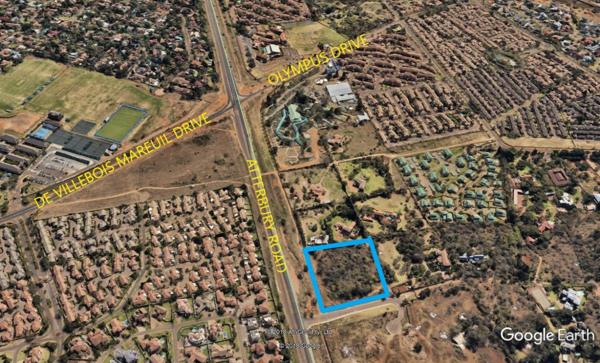 9 236  m² Commercial space