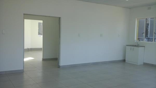 120  m² Commercial space