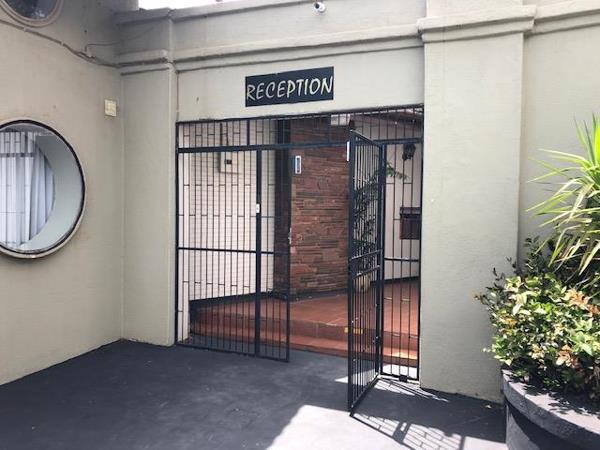 1 812  m² Commercial space