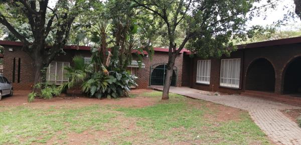 6 Bedroom House