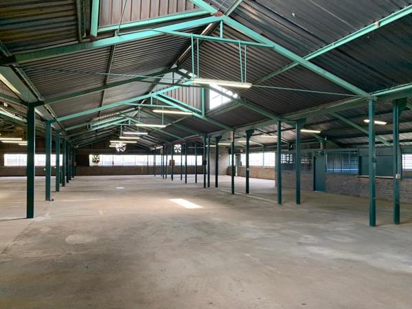 3 000  m² Industrial space