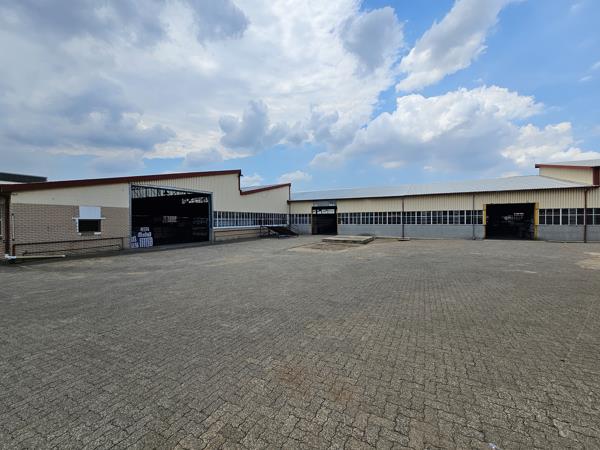 2 400 m² Industrial space