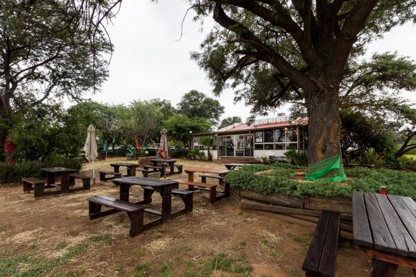 300  m² Commercial space