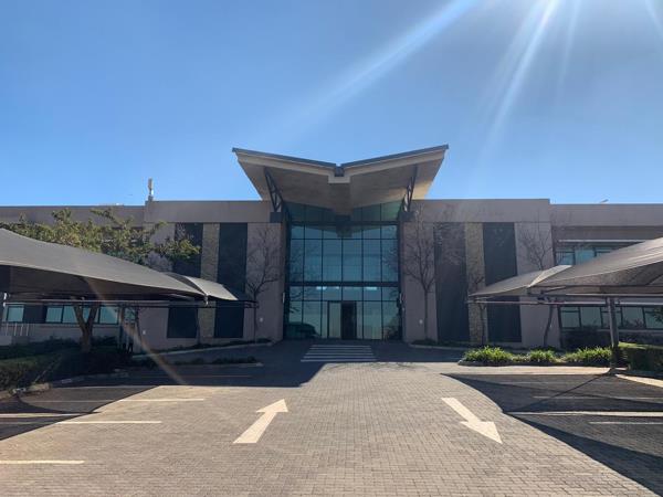 3 336 m² Commercial space