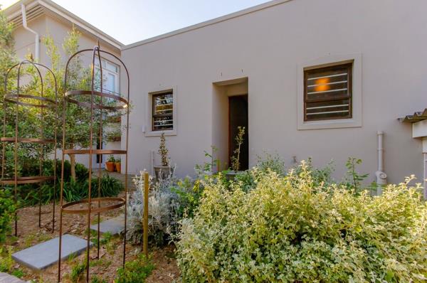 1 Bedroom Garden Cottage