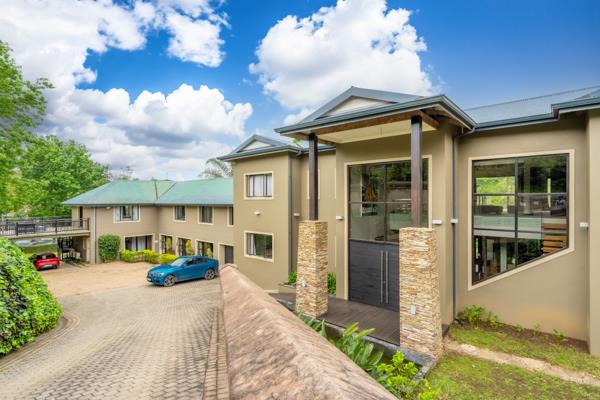 343 000  m² Office Space