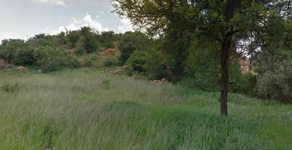 2 202 m² Land