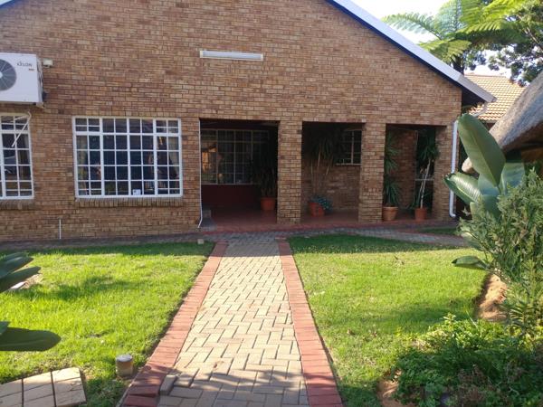 6 Bedroom House