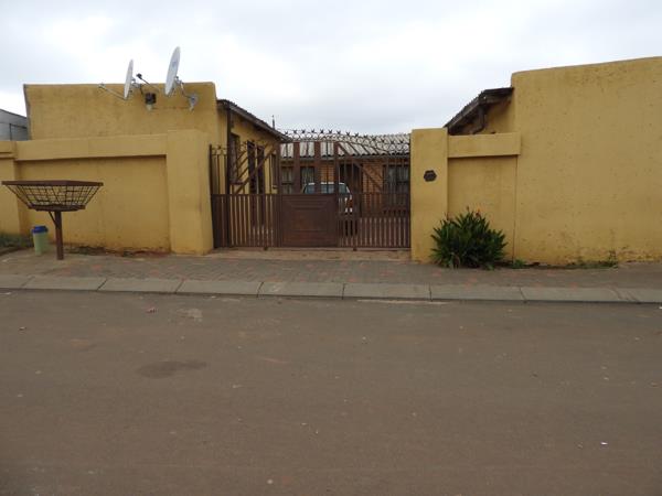 1 Bedroom House