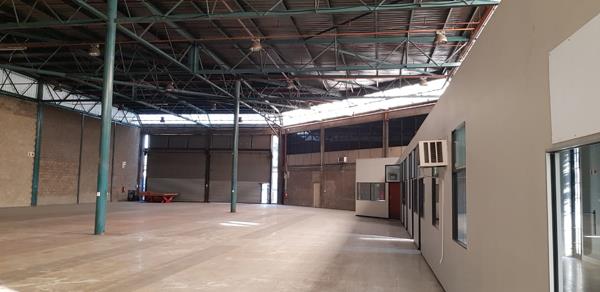 1 008 m² Industrial space