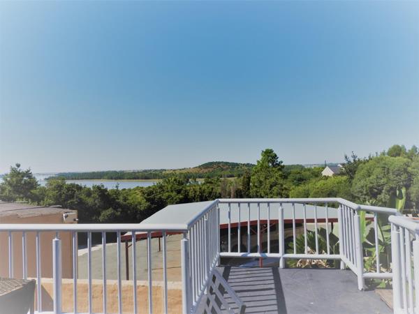 1 700 m² Commercial space