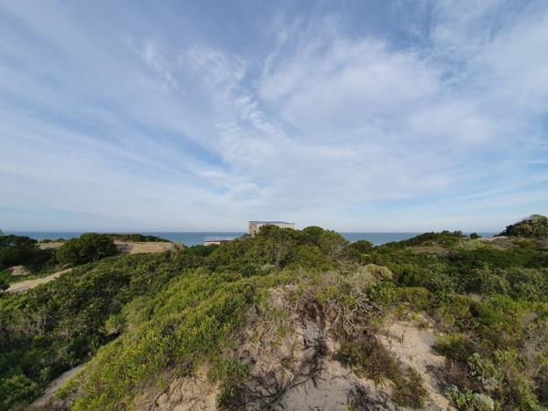 734 m² Land
