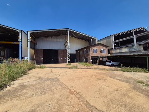 2 400 m² Industrial space