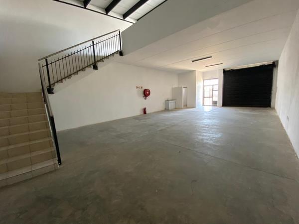 194  m² Industrial space