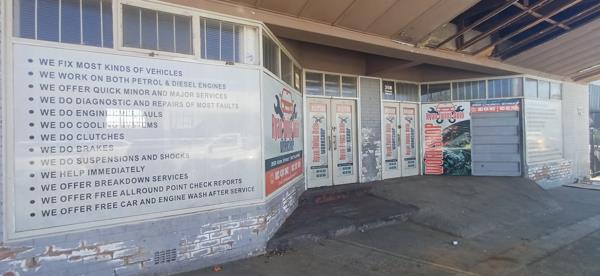 68  m² Commercial space